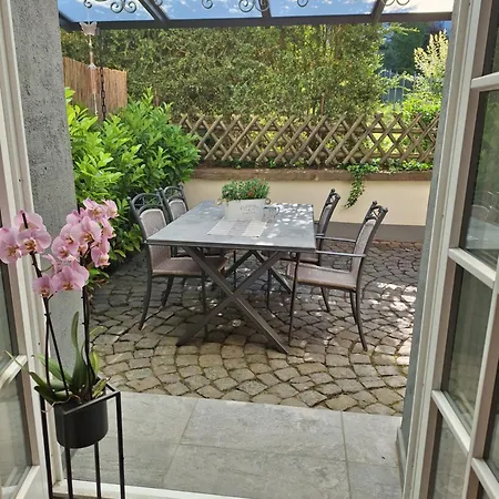 Διαμέρισμα Moselperle- Urlaub Im Historischen Fachwerkhaeuschen *