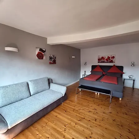 Moselperle- Urlaub Im Historischen Fachwerkhaeuschen Apartment