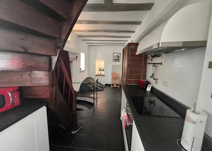 Moselperle- Urlaub Im Historischen Fachwerkhaeuschen Appartement Bullay