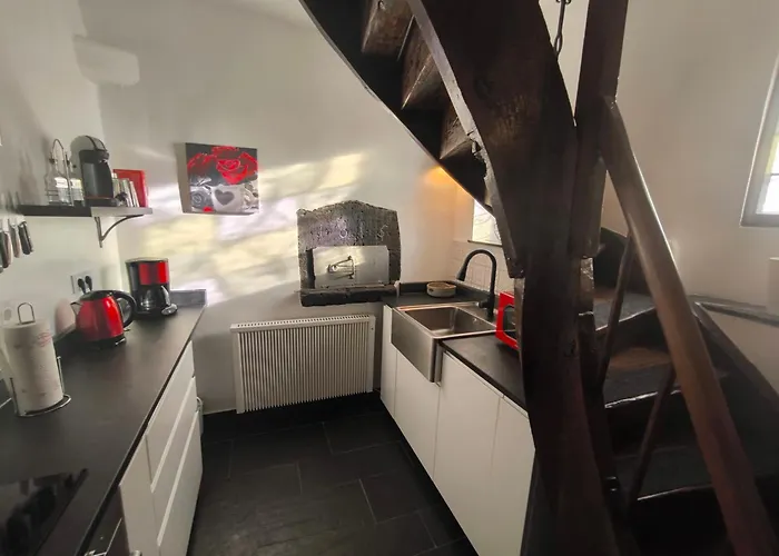 Moselperle- Urlaub Im Historischen Fachwerkhaeuschen Appartement Bullay