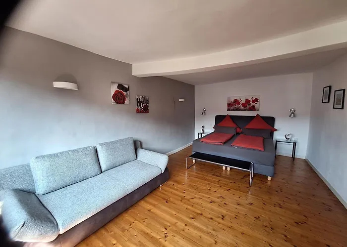 Moselperle- Urlaub Im Historischen Fachwerkhaeuschen Апартаменты